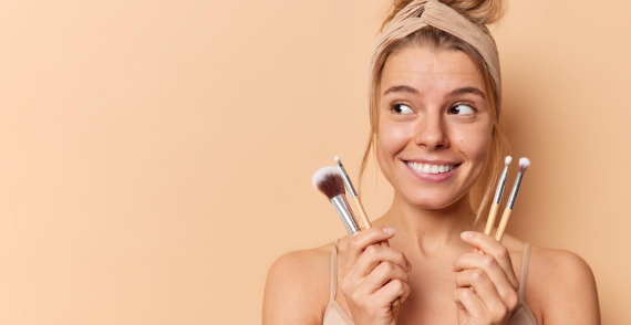 <span>01</span> Belkyra is the first and only injectable treatment in Canada that eliminates fat cells under the chin.
